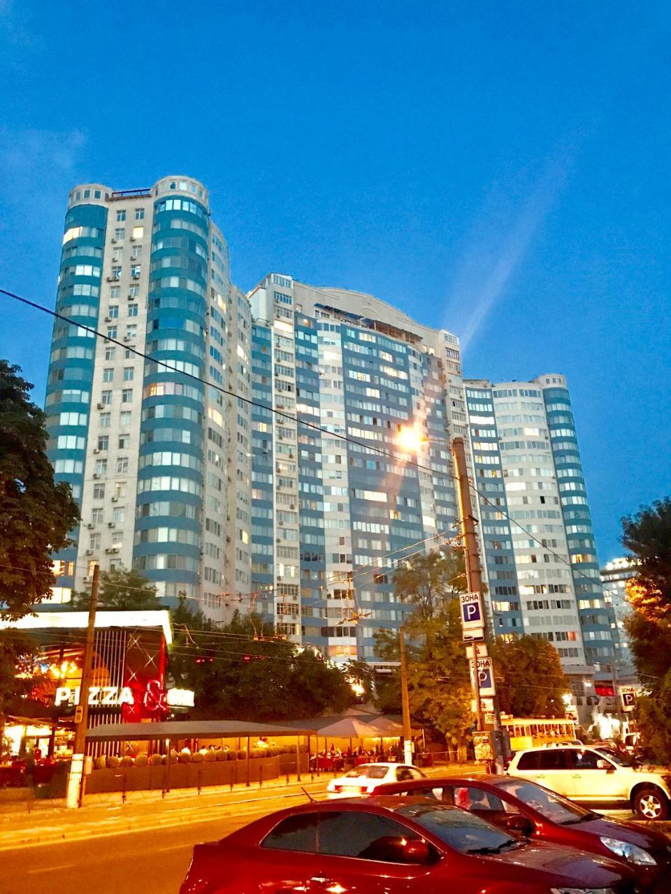 Apartment Henuezka 5 オデッサ エクステリア 写真
